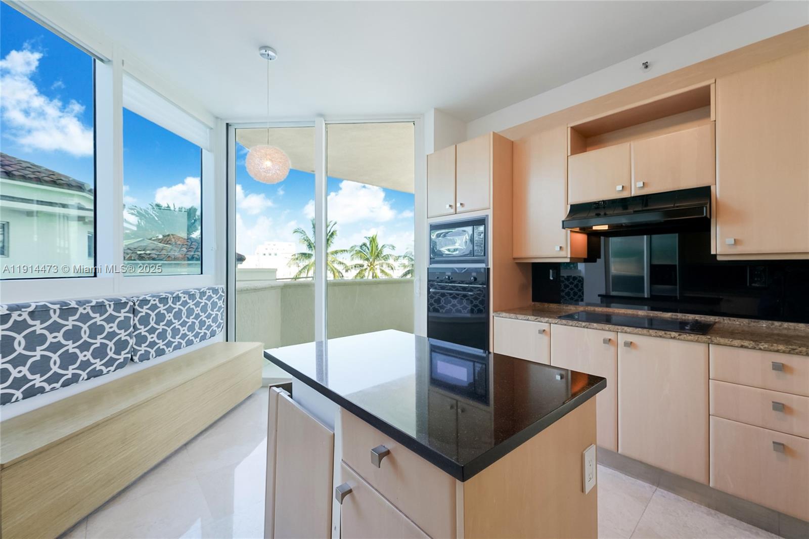 300 S Pointe Dr #405 Miami Beach, FL 33139