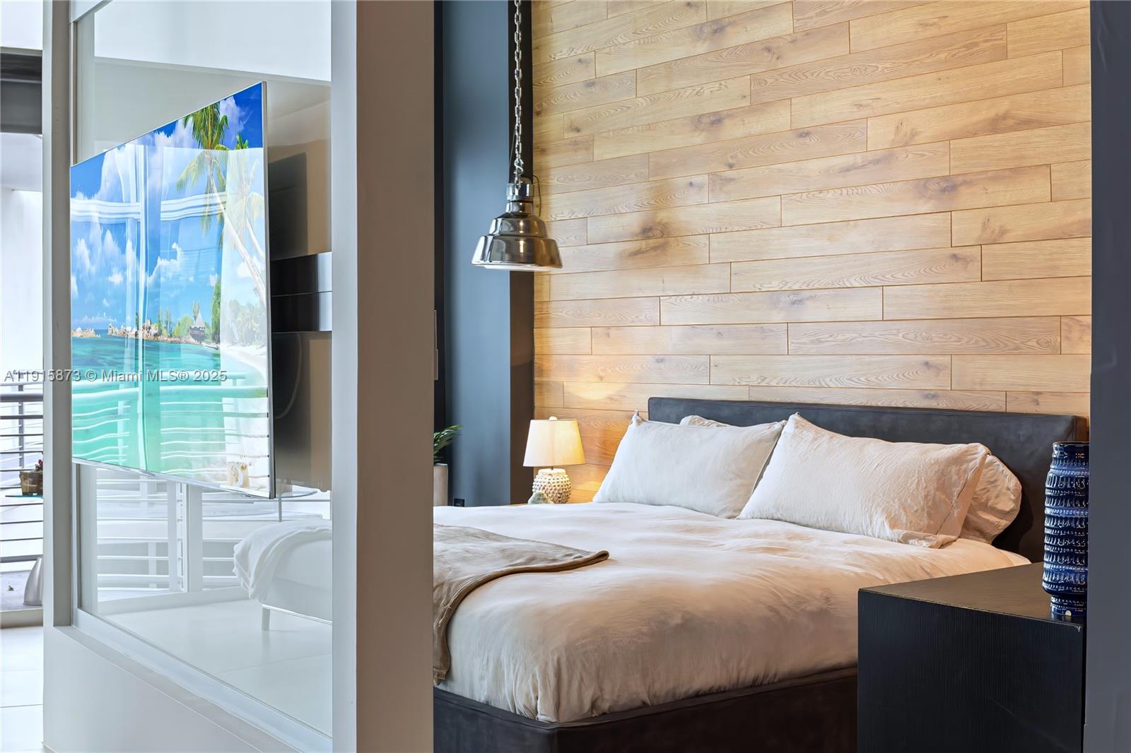 image The Meridian Condo9