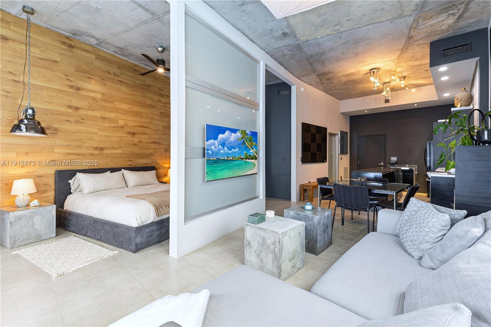 image The Meridian Condo10