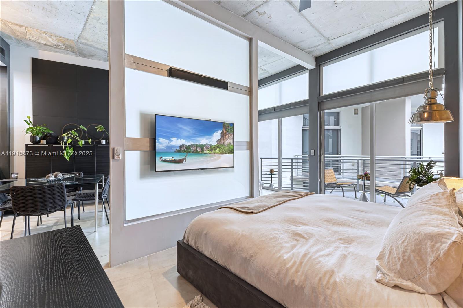 image The Meridian Condo13