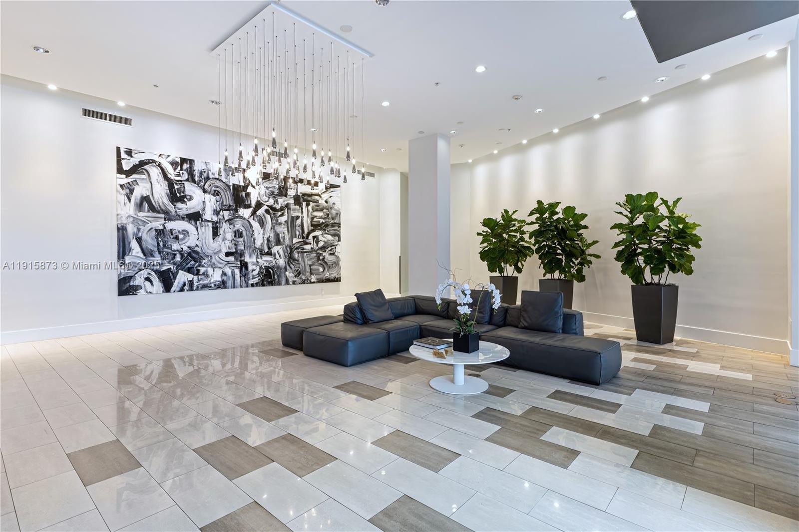 image The Meridian Condo23