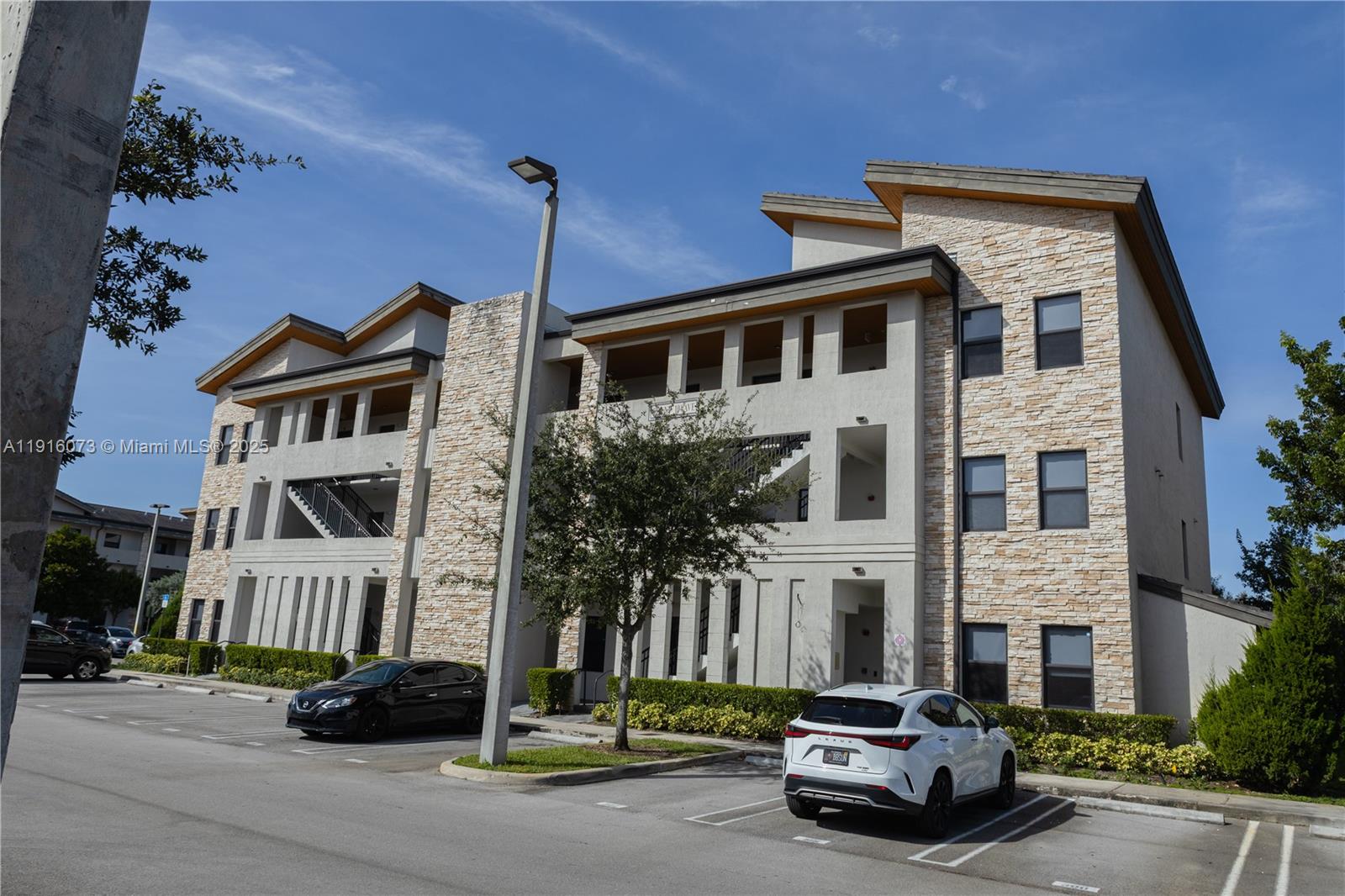 8039 NW 104th Ave #33