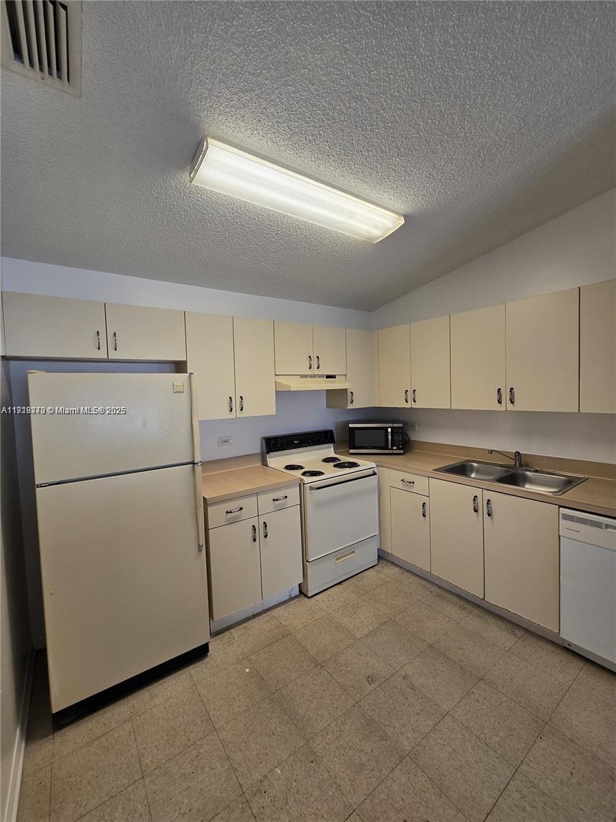 3650 N 56th Ave #515 Hollywood, FL 33021