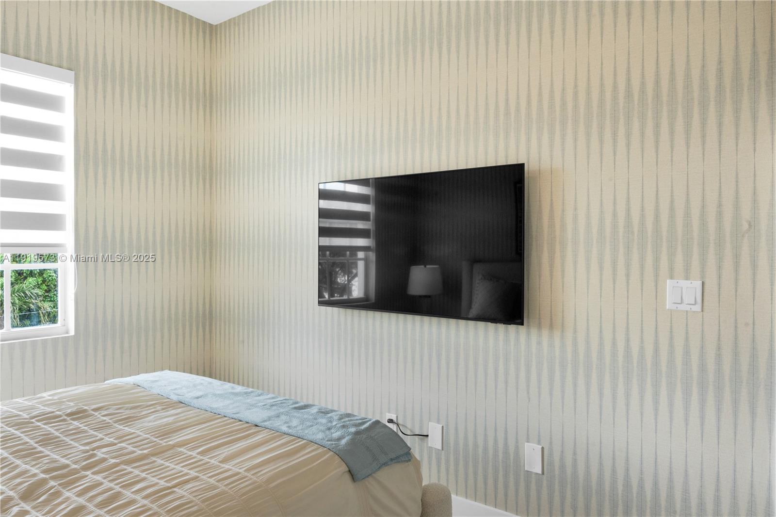 3907 NE 170th St #3907 North Miami Beach, FL 33160