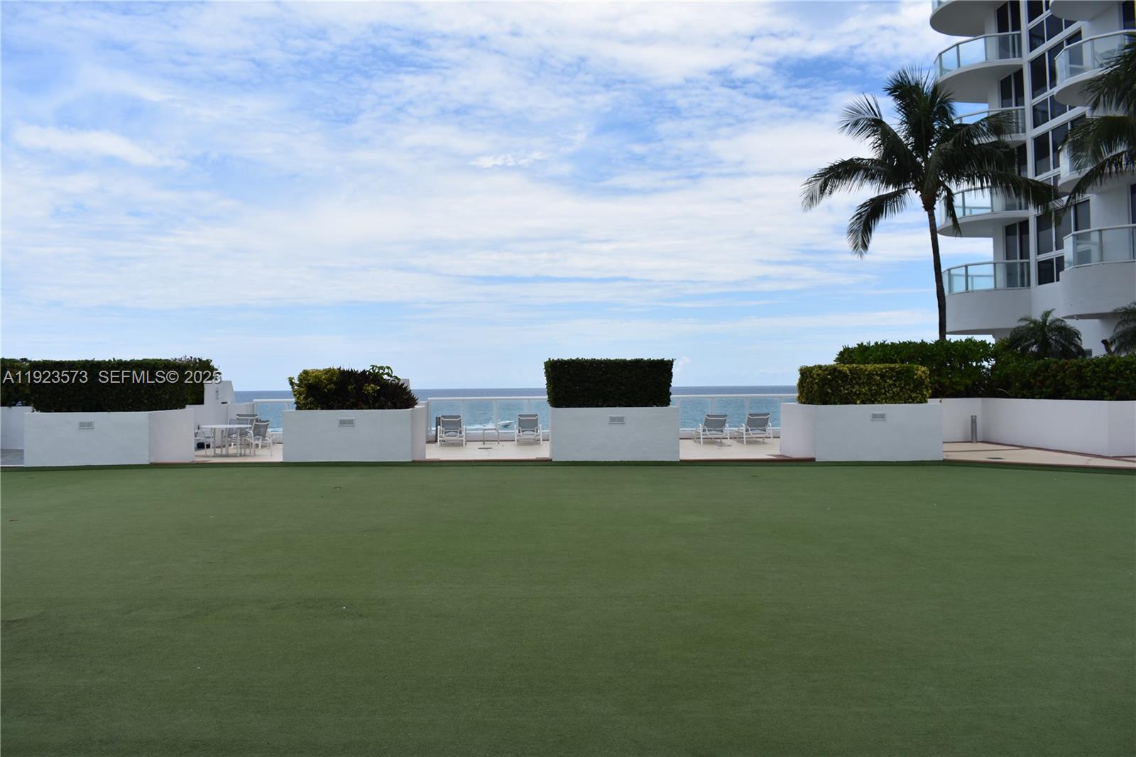 6365 Collins Ave #3804 Miami Beach, FL 33141