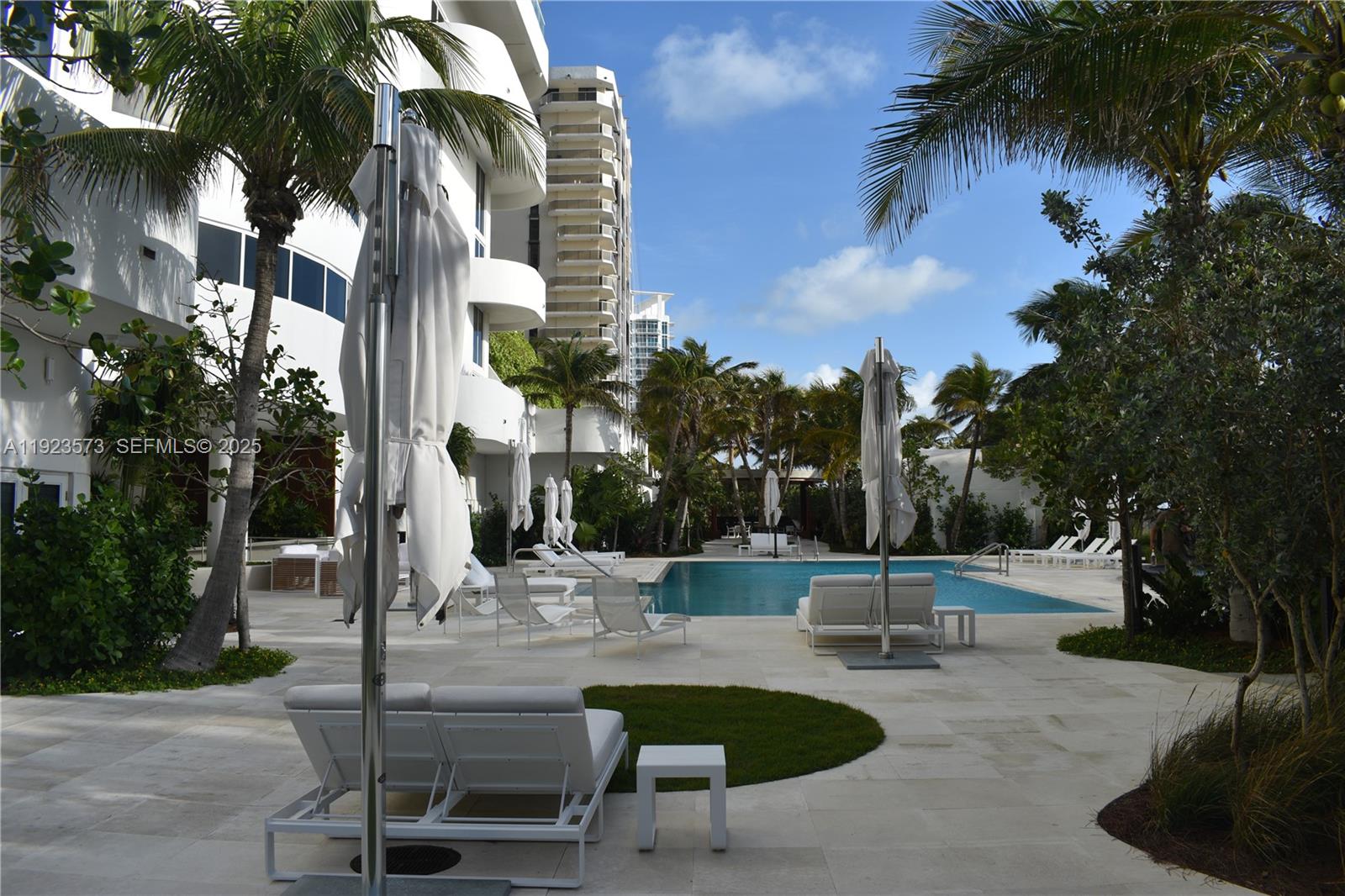 6365 Collins Ave #3804 Miami Beach, FL 33141