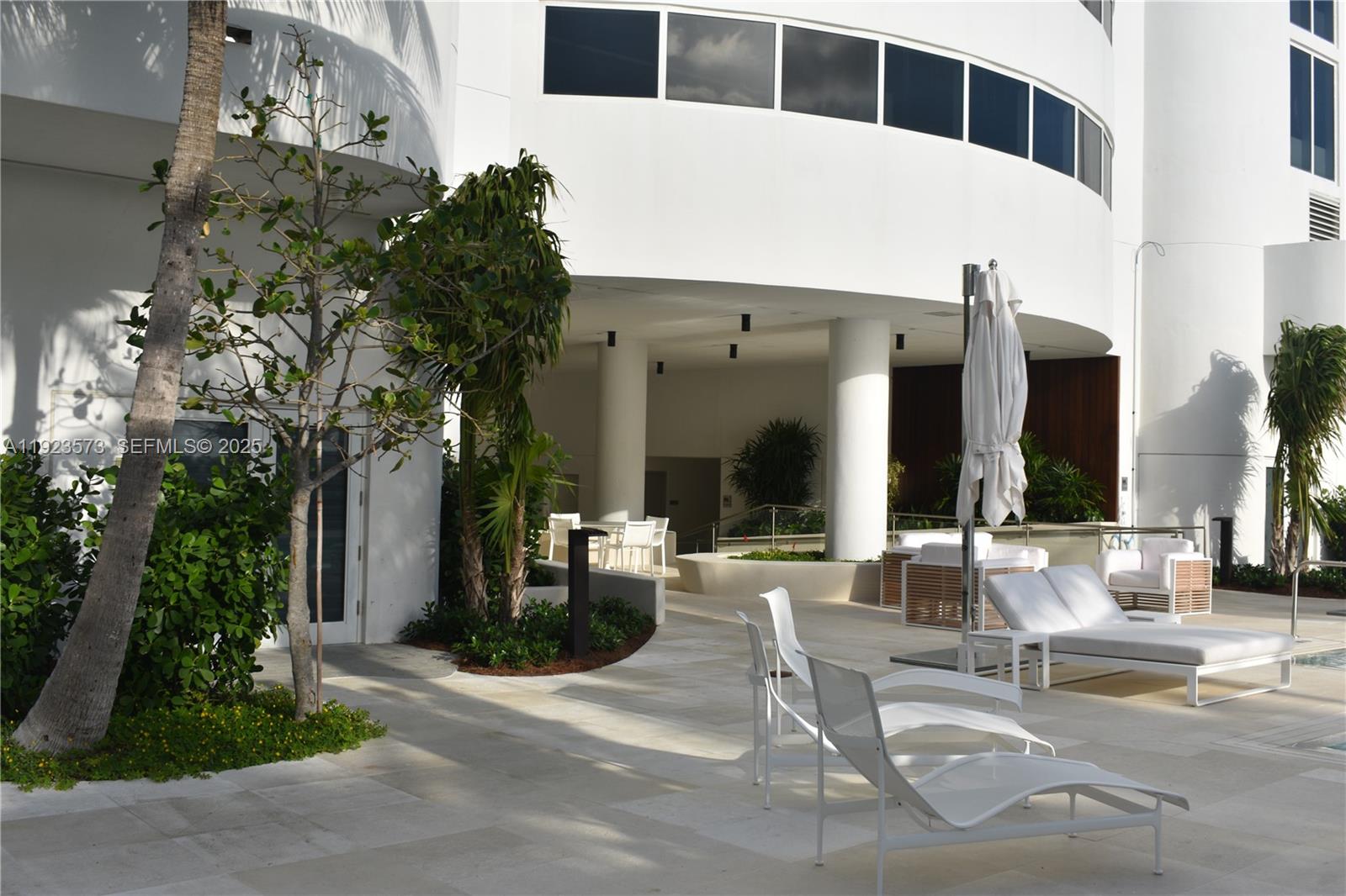 6365 Collins Ave #3804 Miami Beach, FL 33141