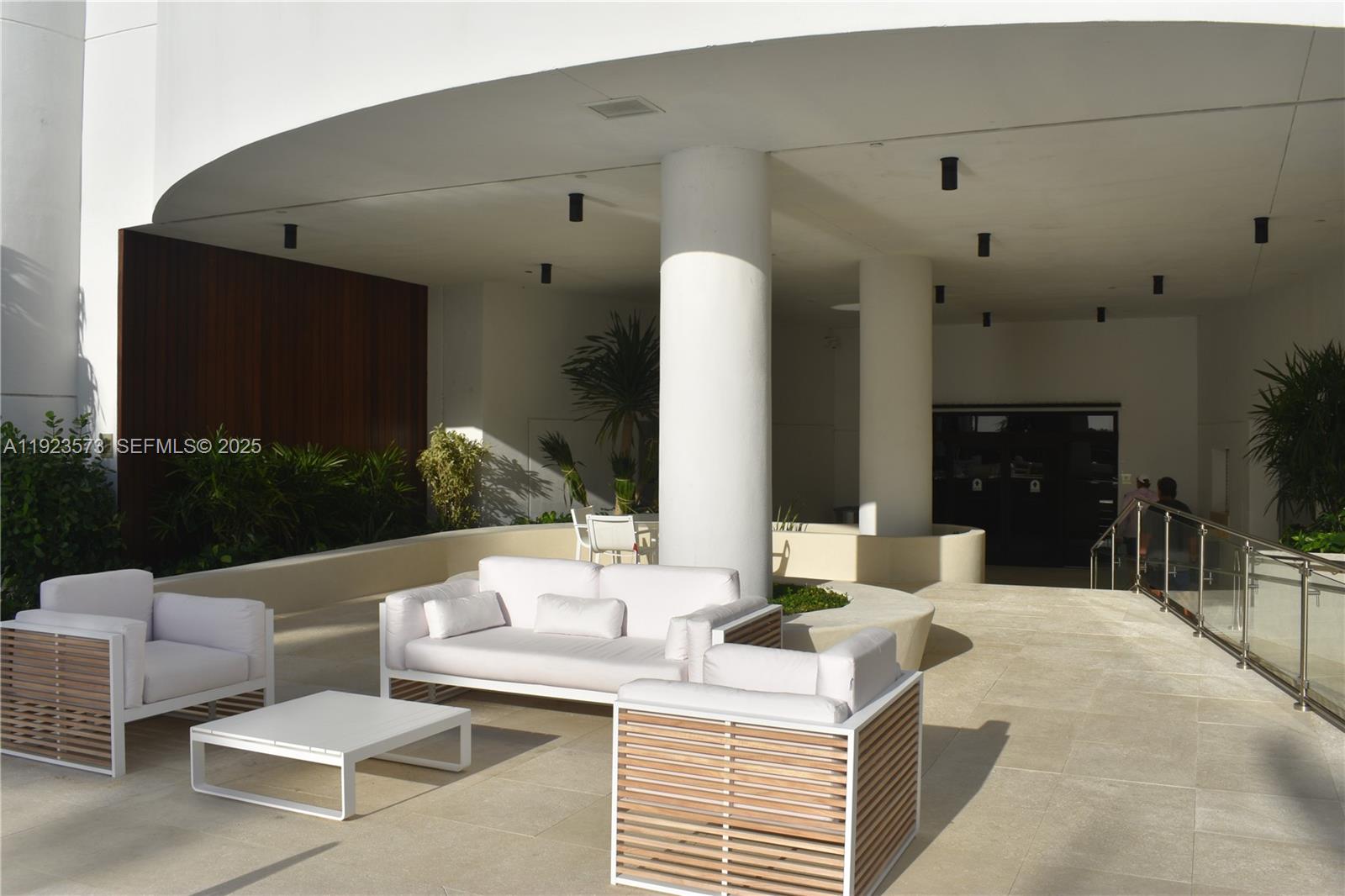 6365 Collins Ave #3804 Miami Beach, FL 33141