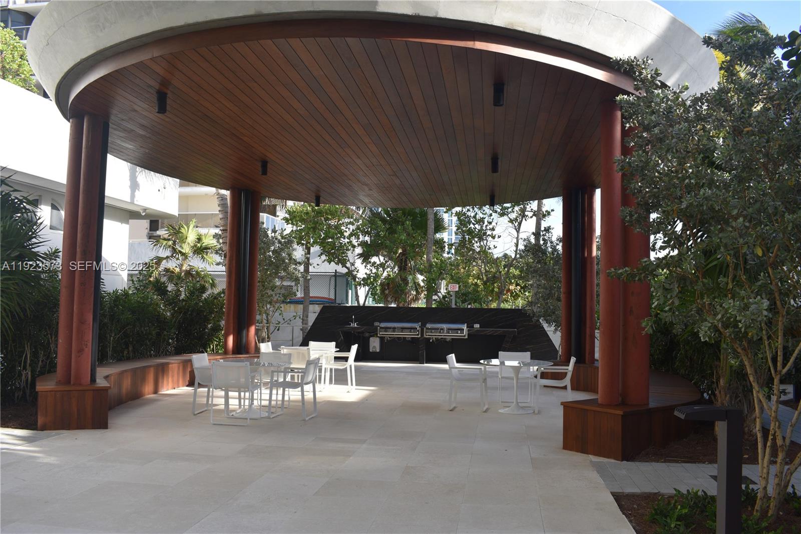 6365 Collins Ave #3804 Miami Beach, FL 33141