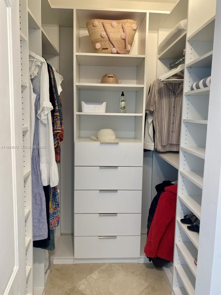 110 Washington Ave #1822 Miami Beach, FL 33139