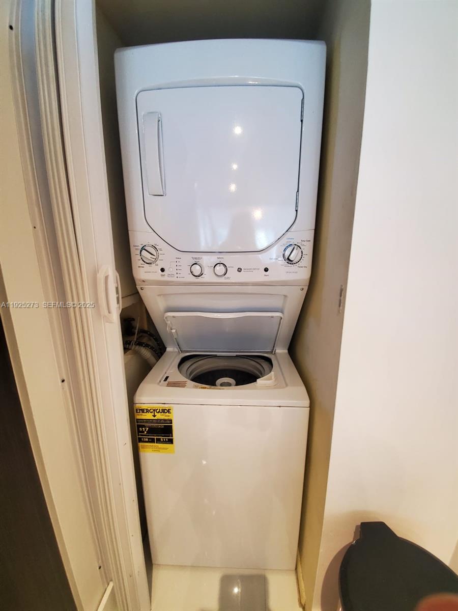 1717 N Bayshore Dr #A-1650 Miami, FL 33132