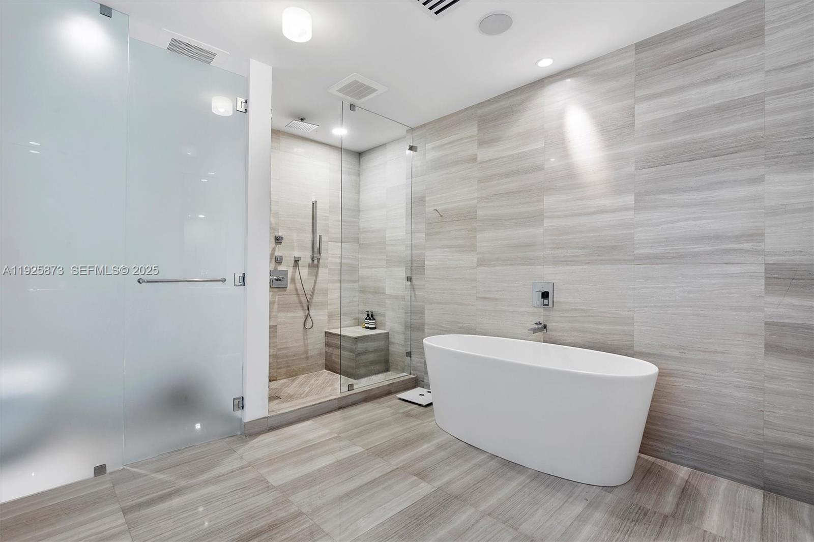 3250 NE 188th St #608 Aventura, FL 33180