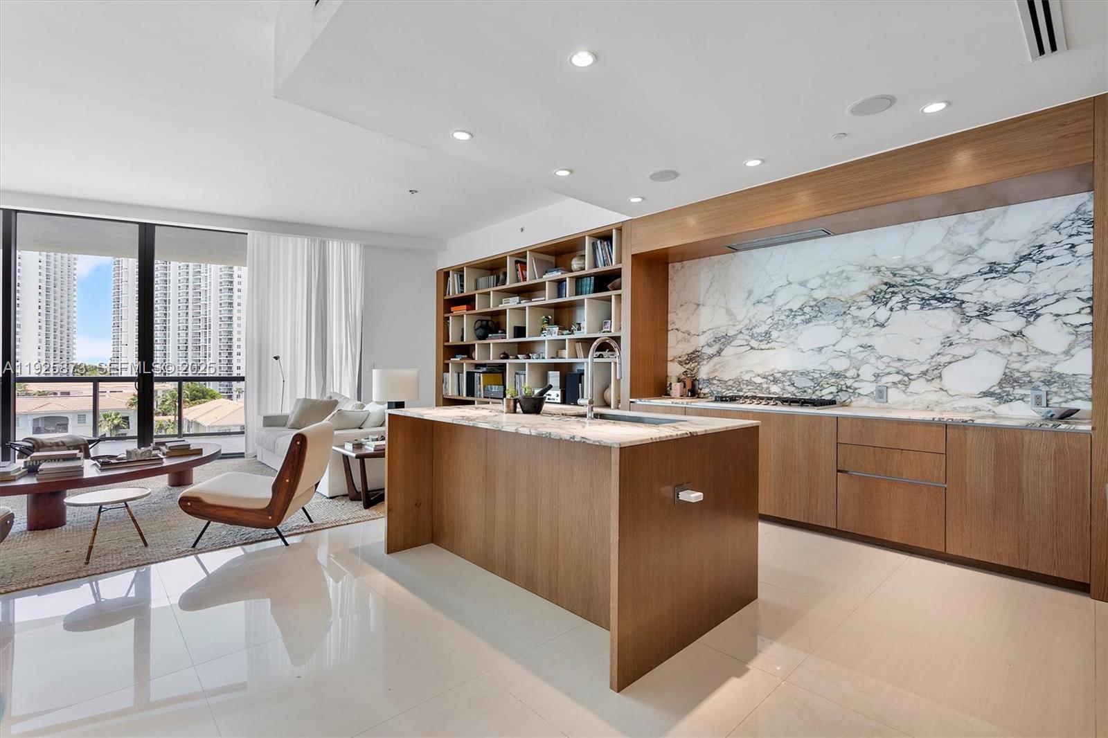 3250 NE 188th St #608 Aventura, FL 33180