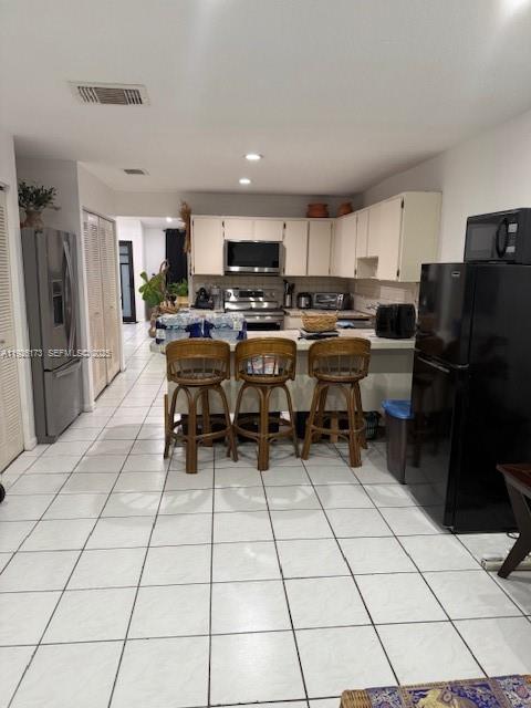 Undisclosed Address Miami, FL 33165