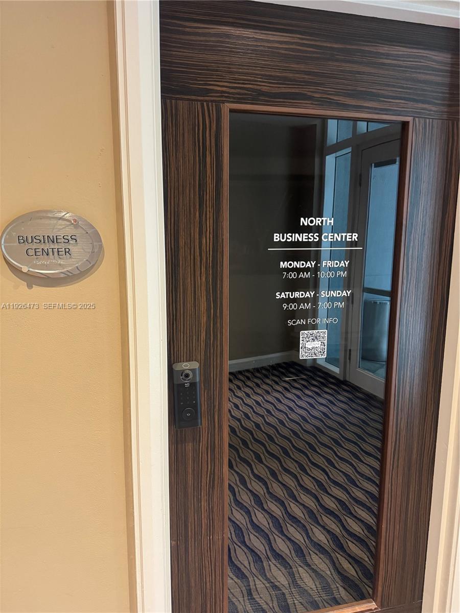 244 Biscayne Blvd #1605 Miami, FL 33132