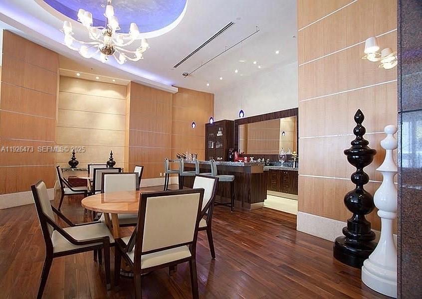 244 Biscayne Blvd #1605 Miami, FL 33132