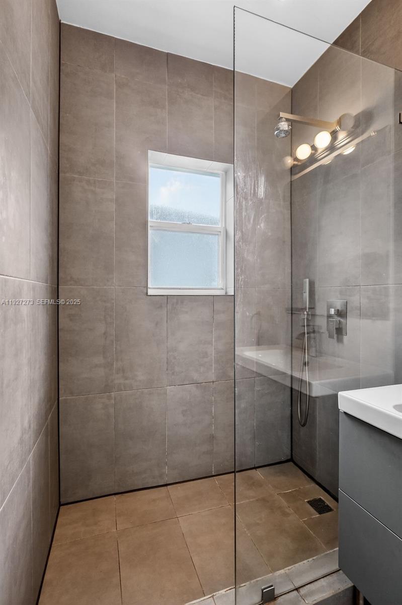 1555 Pennsylvania Ave #205 Miami Beach, FL 33139