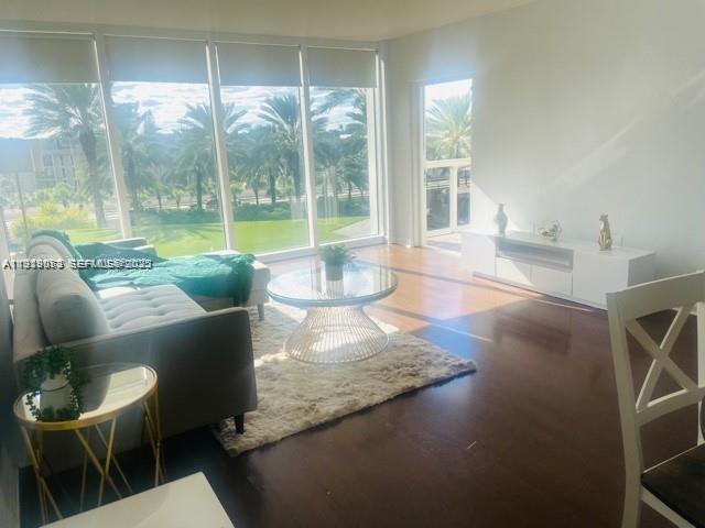 10275 Collins Ave #327