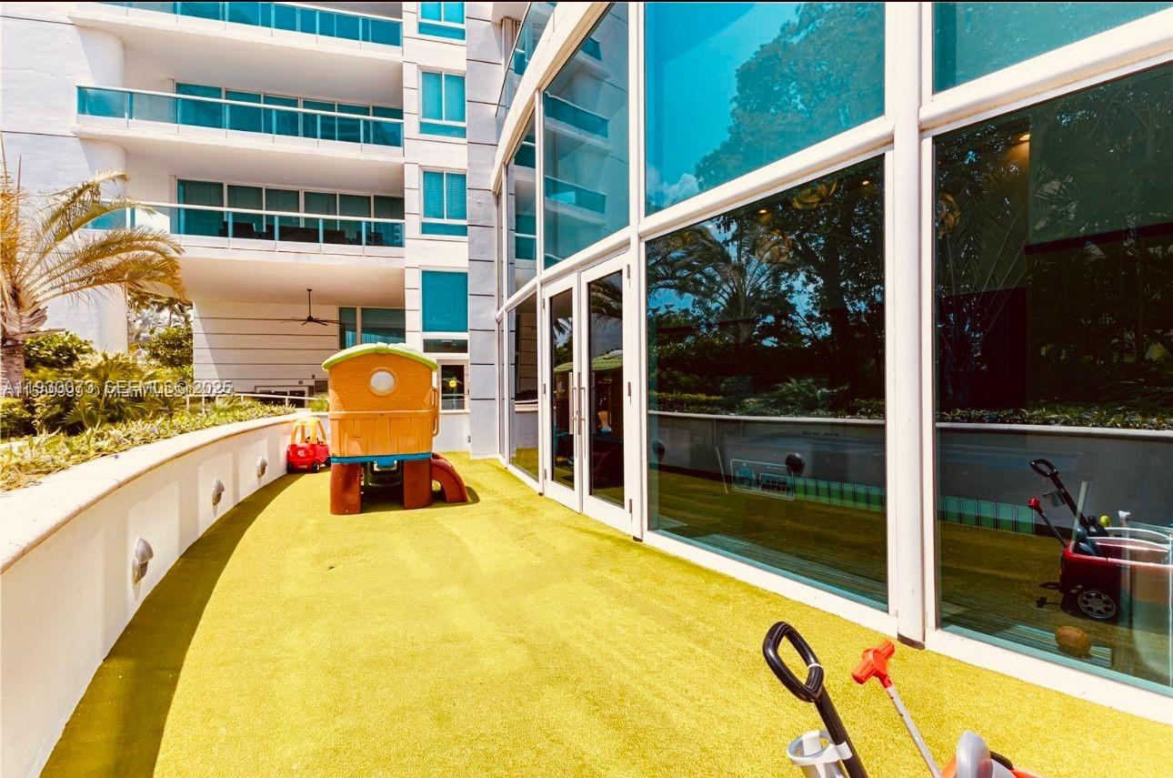 2127 Brickell Ave #1505 Miami, FL 33129