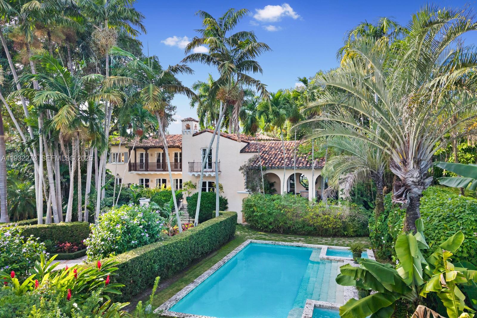 3467 N Moorings Way Miami, FL 33133