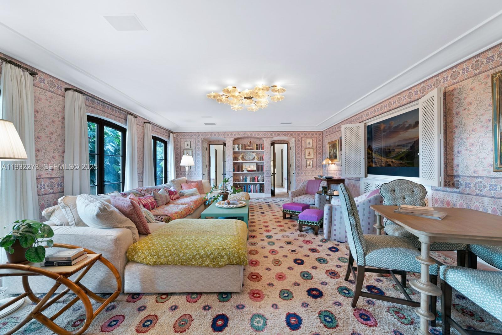 3467 N Moorings Way Miami, FL 33133