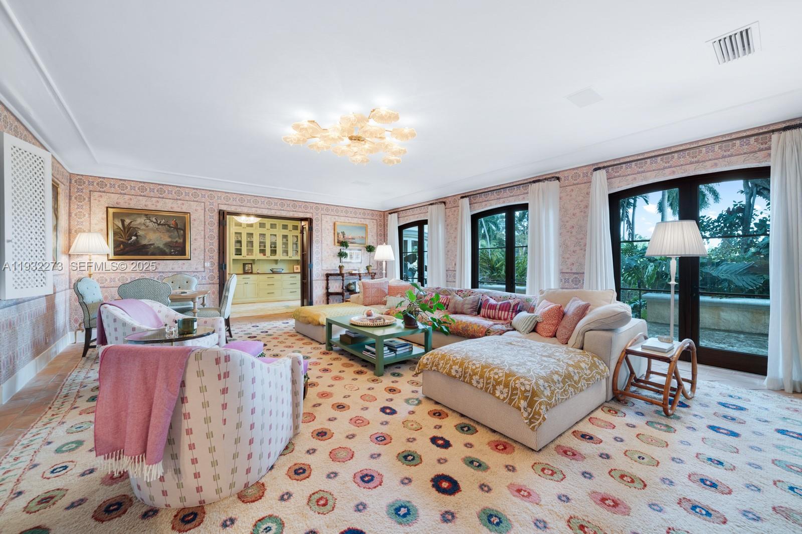 3467 N Moorings Way Miami, FL 33133