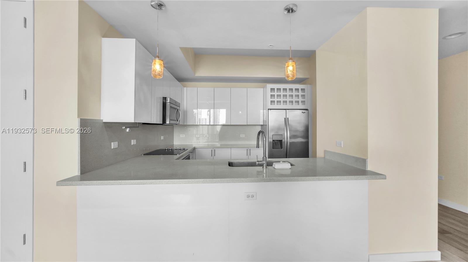 image Nine at Mary Brickell Village10