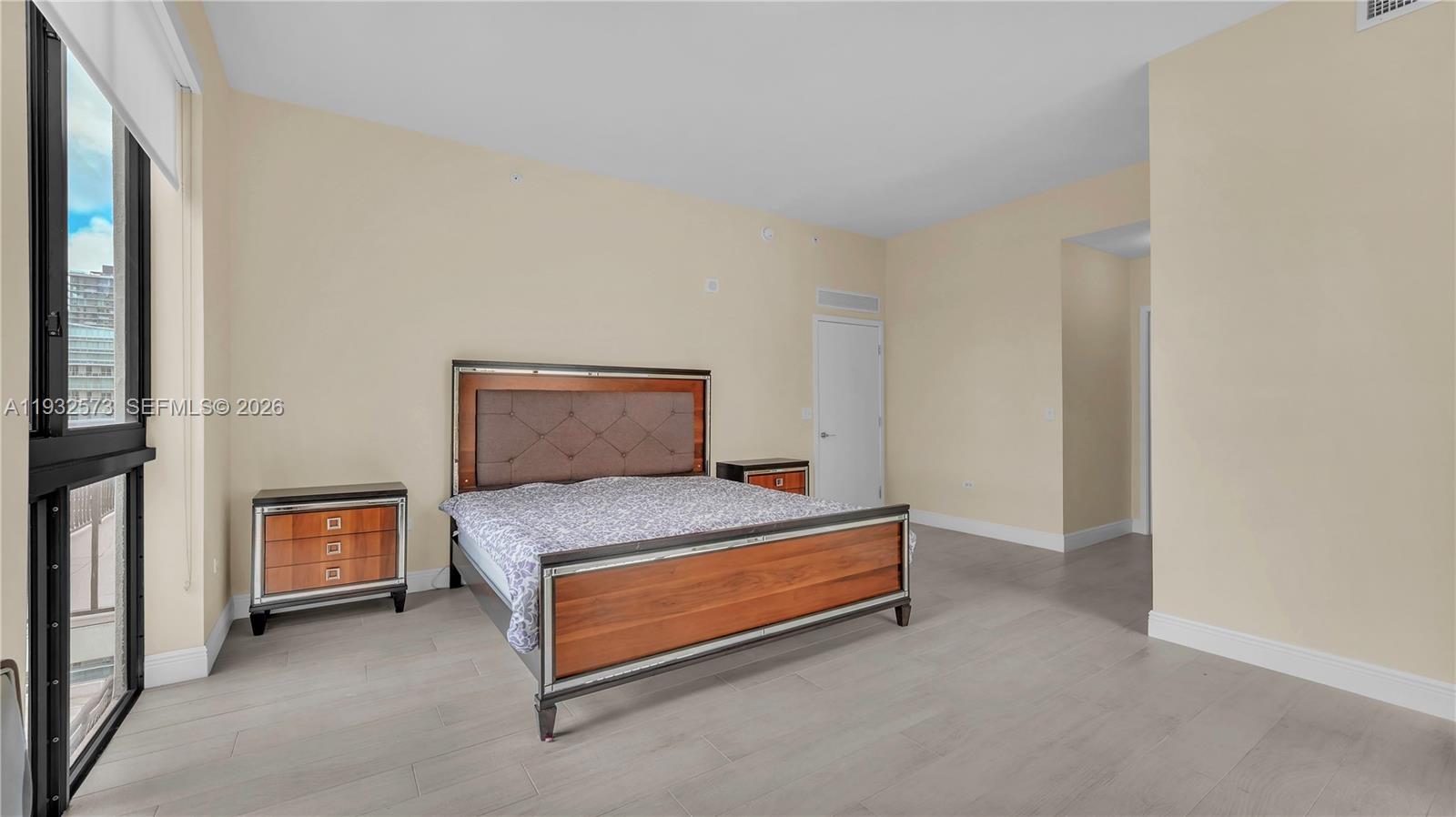 image Nine at Mary Brickell Village13