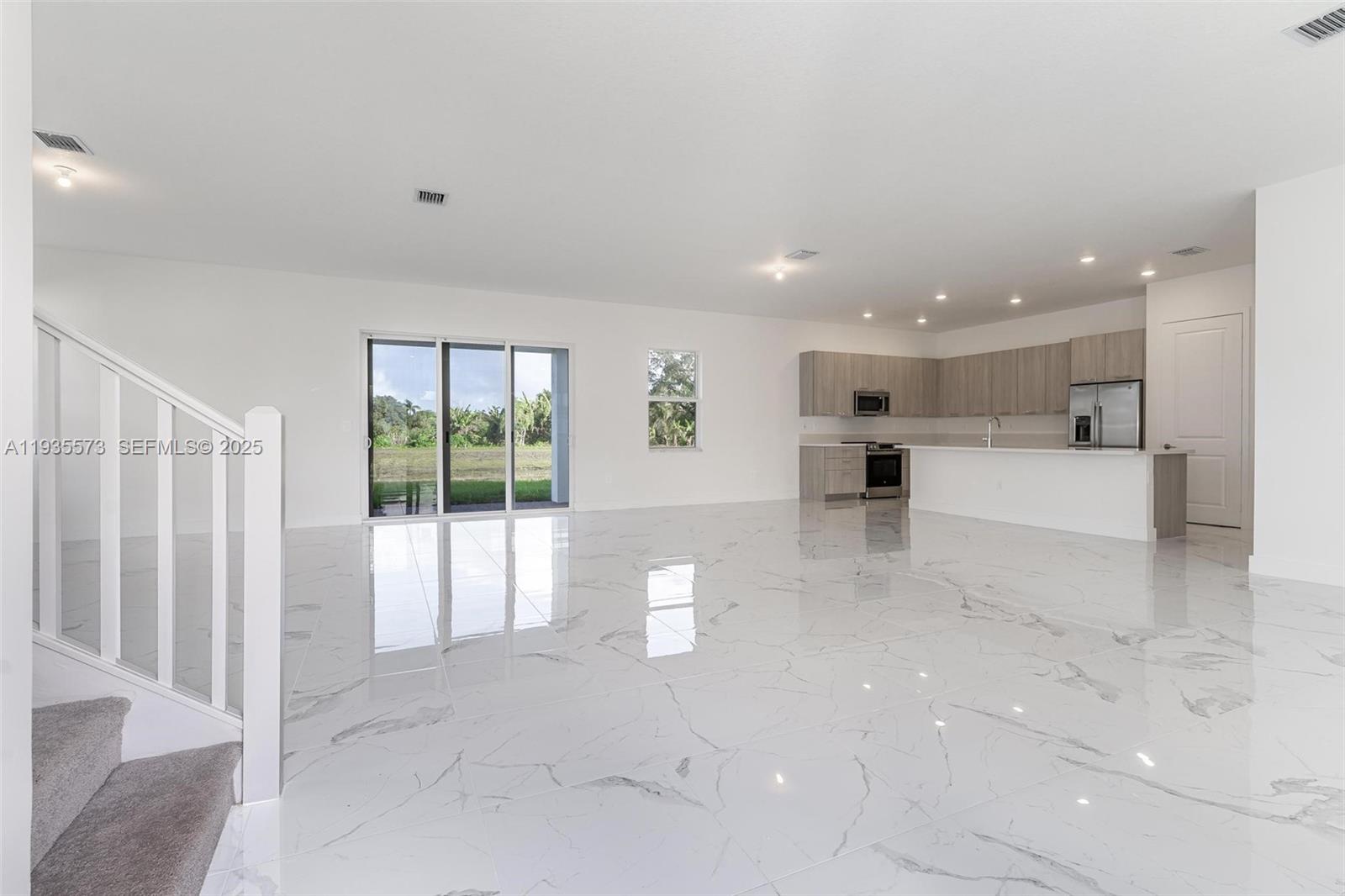 12259 SW 43rd St Davie, FL 33330