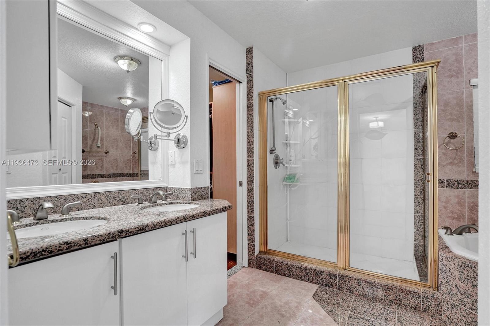 13015 Biscayne Is Ter North Miami, FL 33181