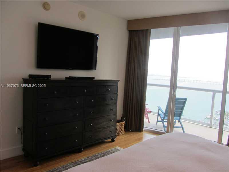 image Icon Brickell II20