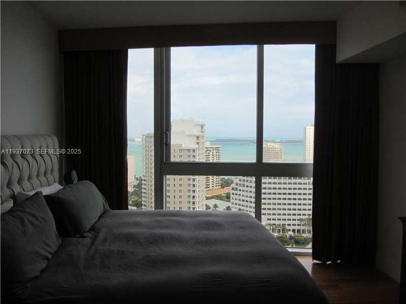 image Icon Brickell II28