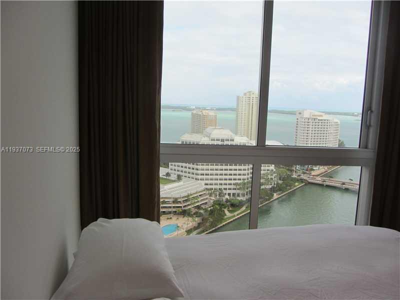 image Icon Brickell II30