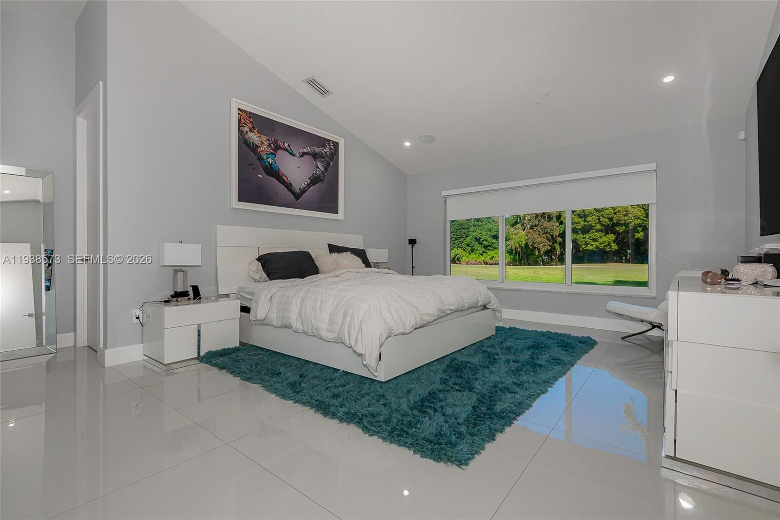 15221 N Laurel Ln N Pembroke Pines, FL 33027