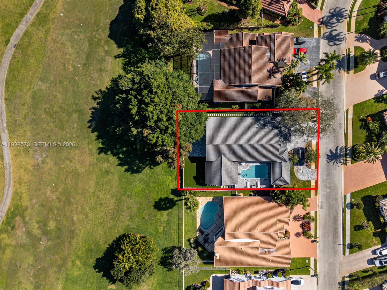 15221 N Laurel Ln N Pembroke Pines, FL 33027