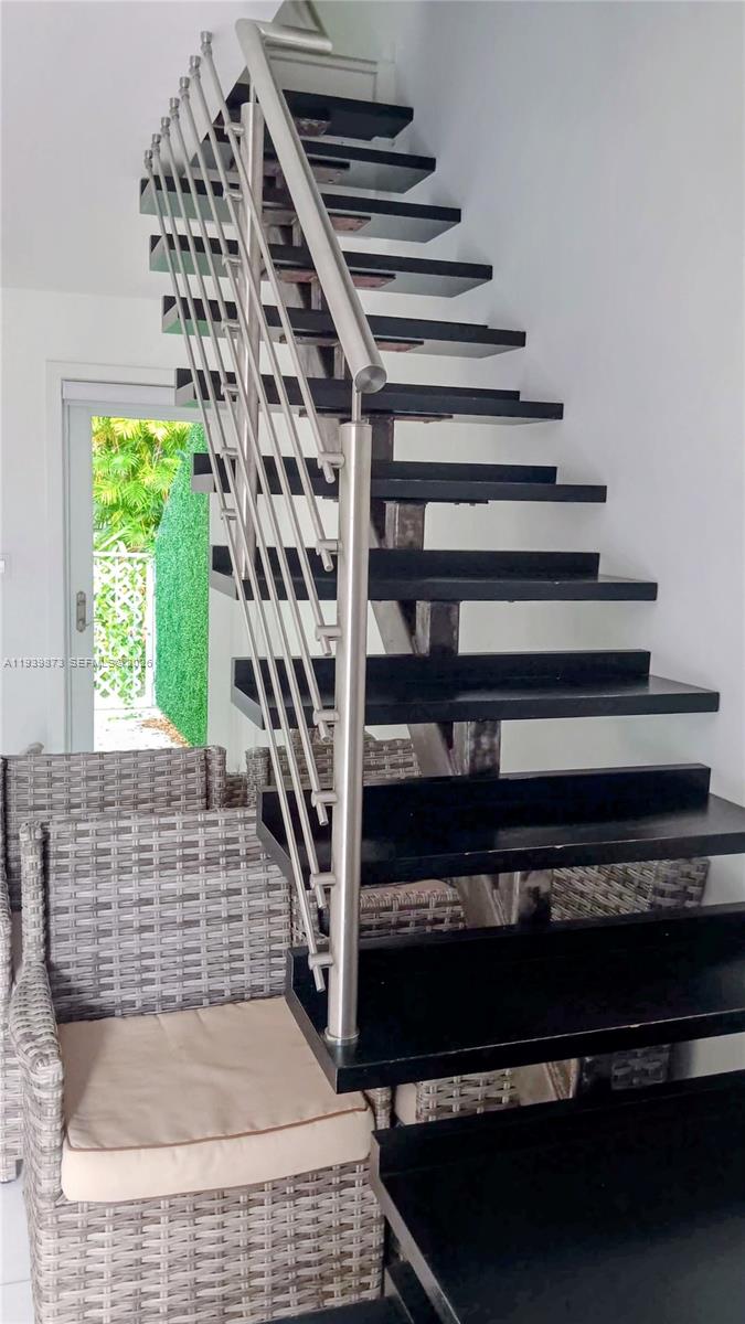 798 Crandon Blvd #55-B Key Biscayne, FL 33149