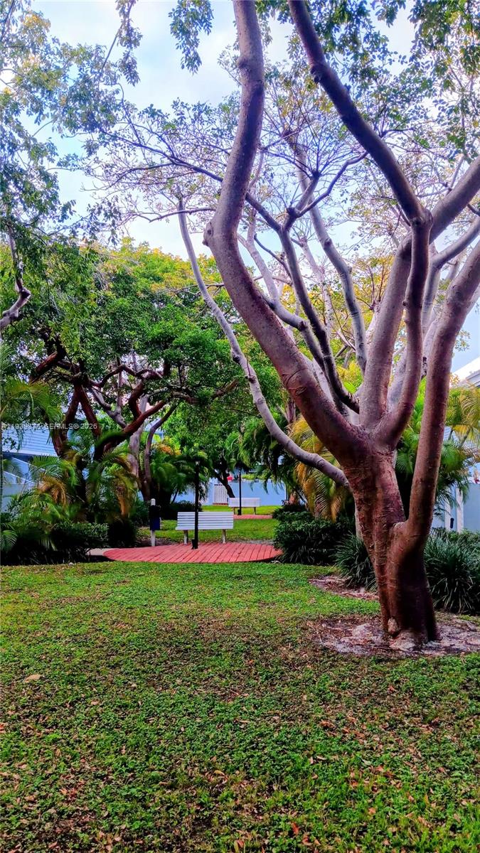 798 Crandon Blvd #55-B Key Biscayne, FL 33149