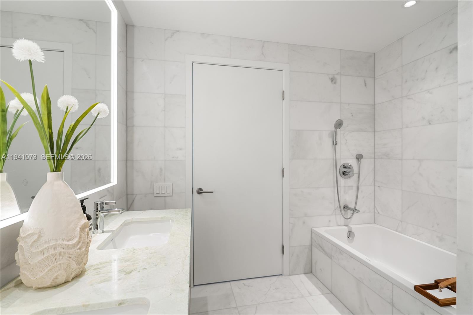 500 Alton Rd #2101/02 Miami Beach, FL 33139