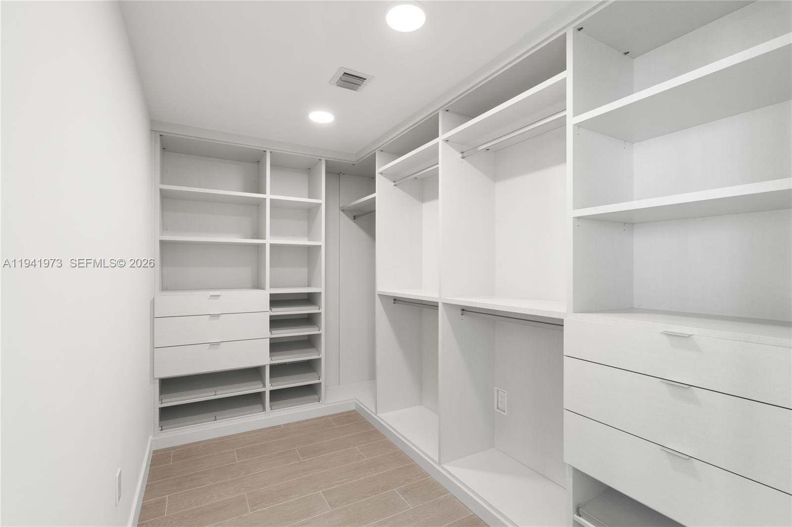 500 Alton Rd #2101/02 Miami Beach, FL 33139