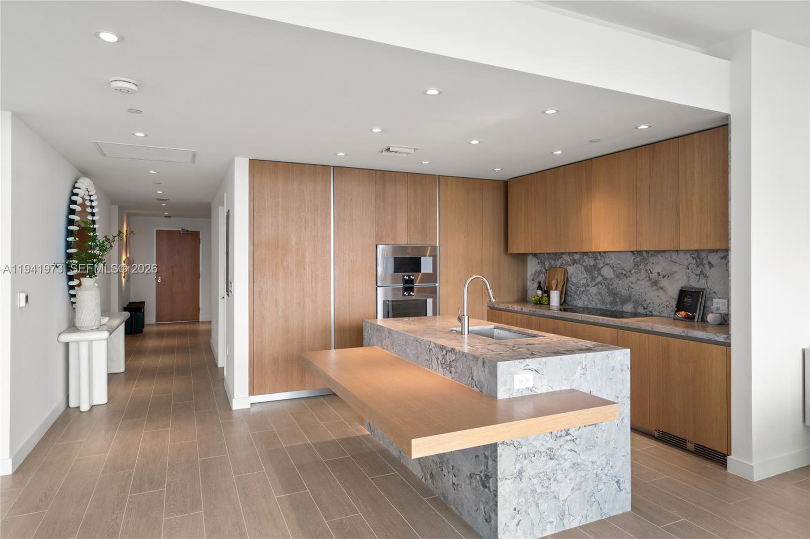 500 Alton Rd #2101/02 Miami Beach, FL 33139