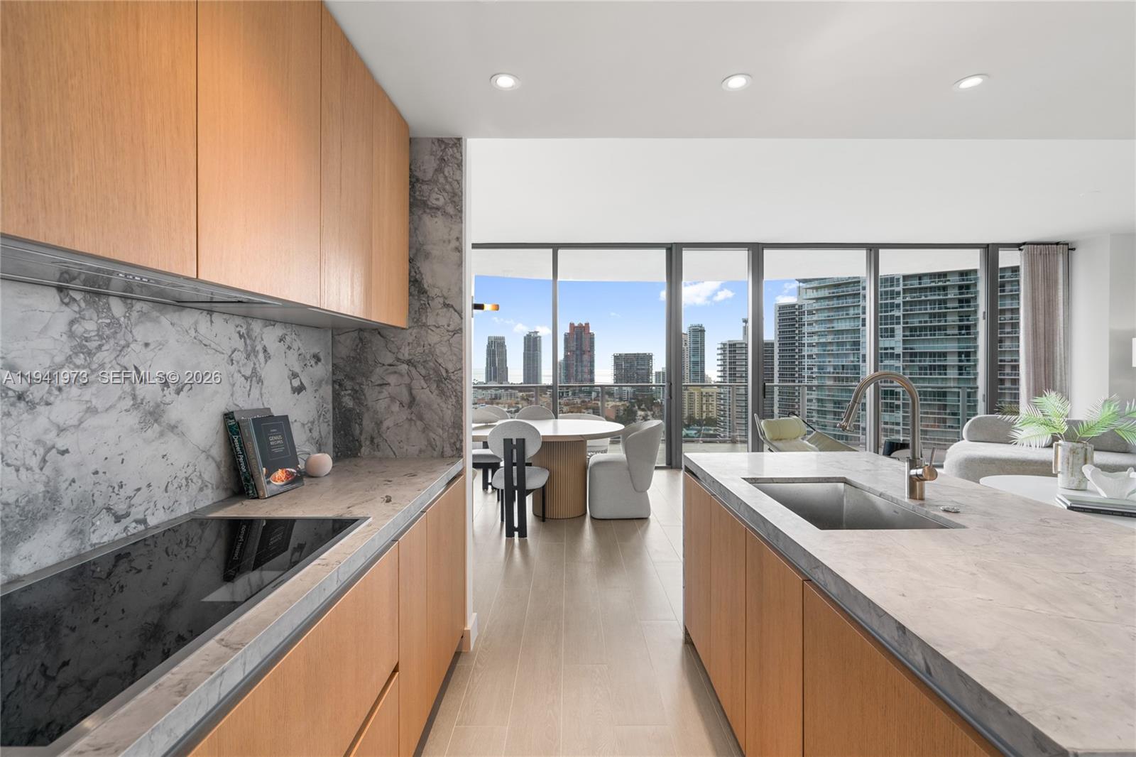 500 Alton Rd #2101/02 Miami Beach, FL 33139