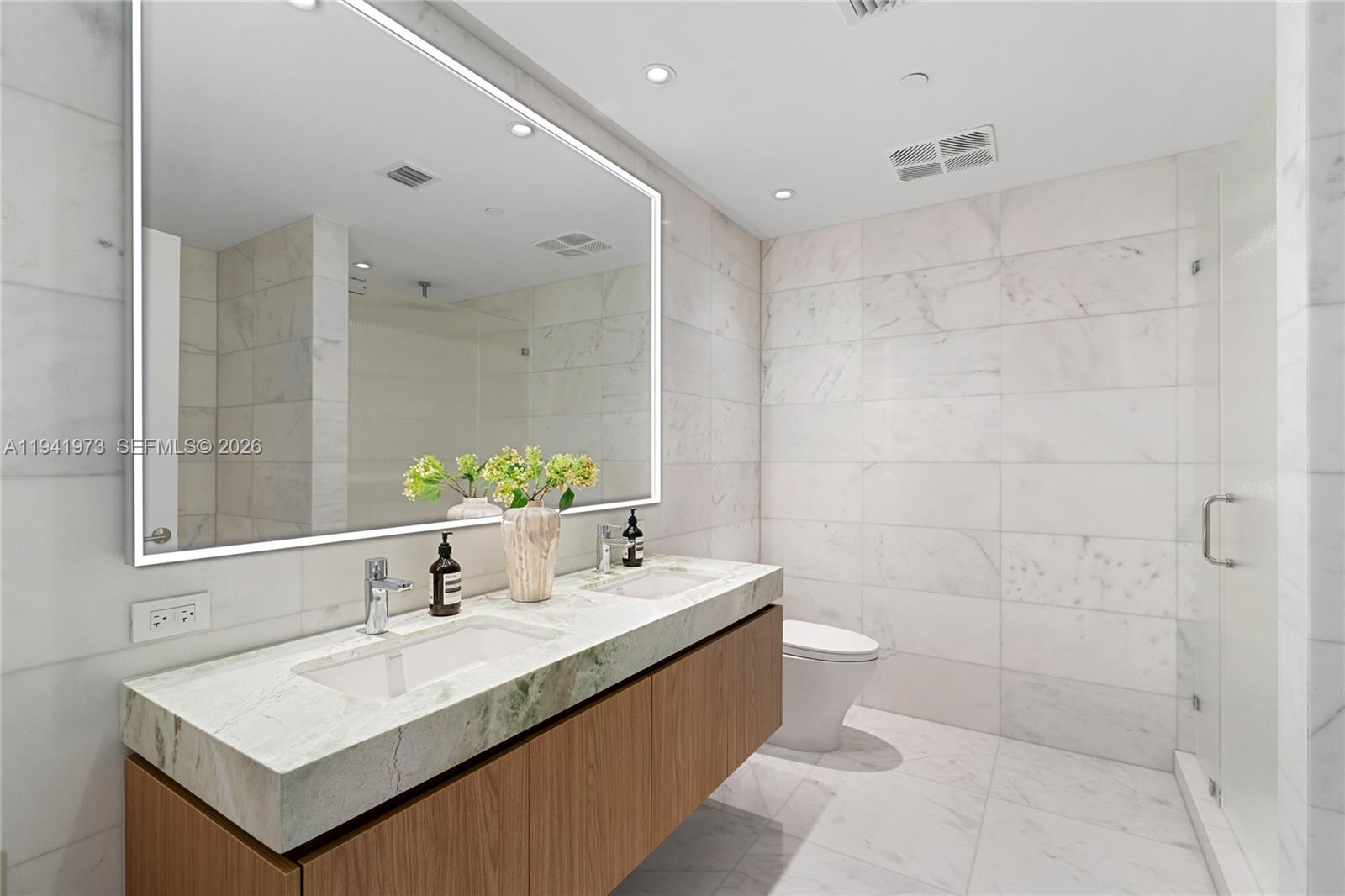 500 Alton Rd #2101/02 Miami Beach, FL 33139