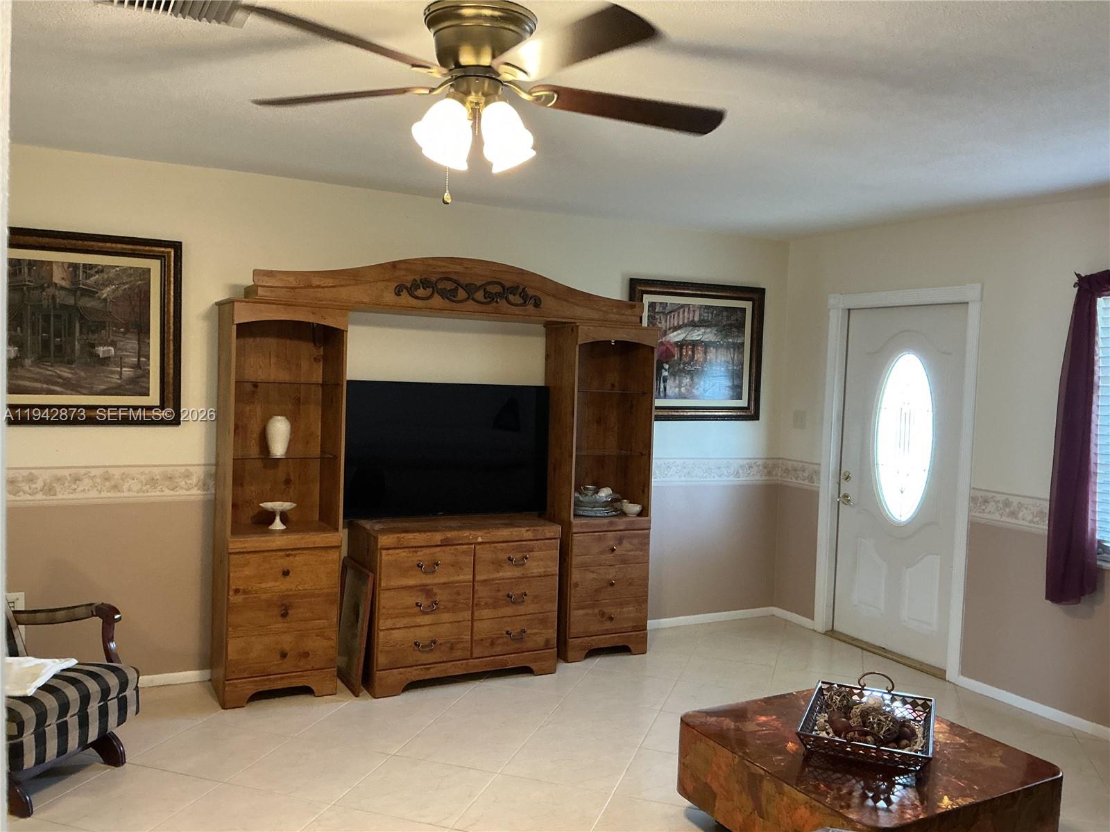 8604 NW 59th Pl Tamarac, FL 33321