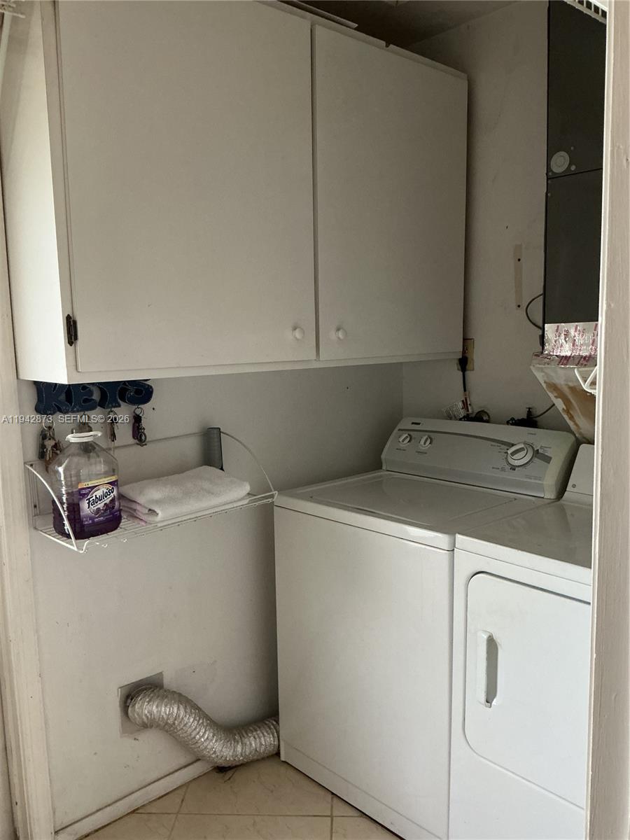 8604 NW 59th Pl Tamarac, FL 33321