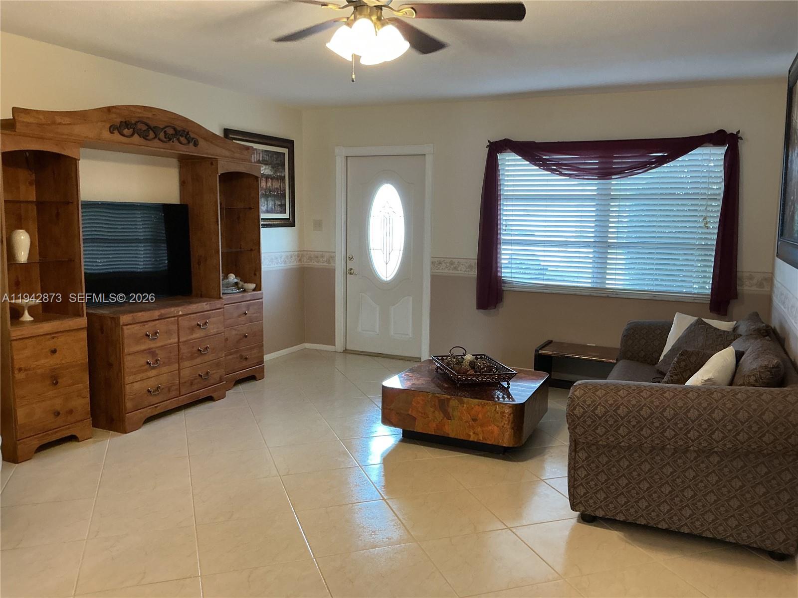 8604 NW 59th Pl Tamarac, FL 33321