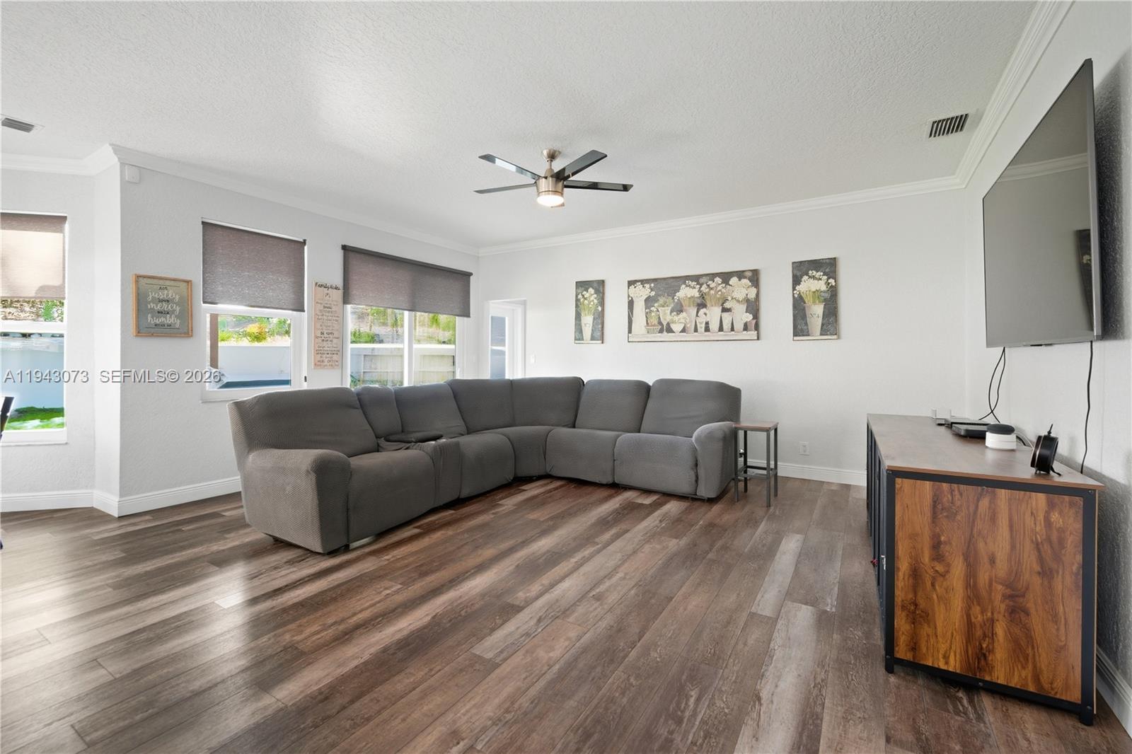 2225 NW 128th Ave Pembroke Pines, FL 33028