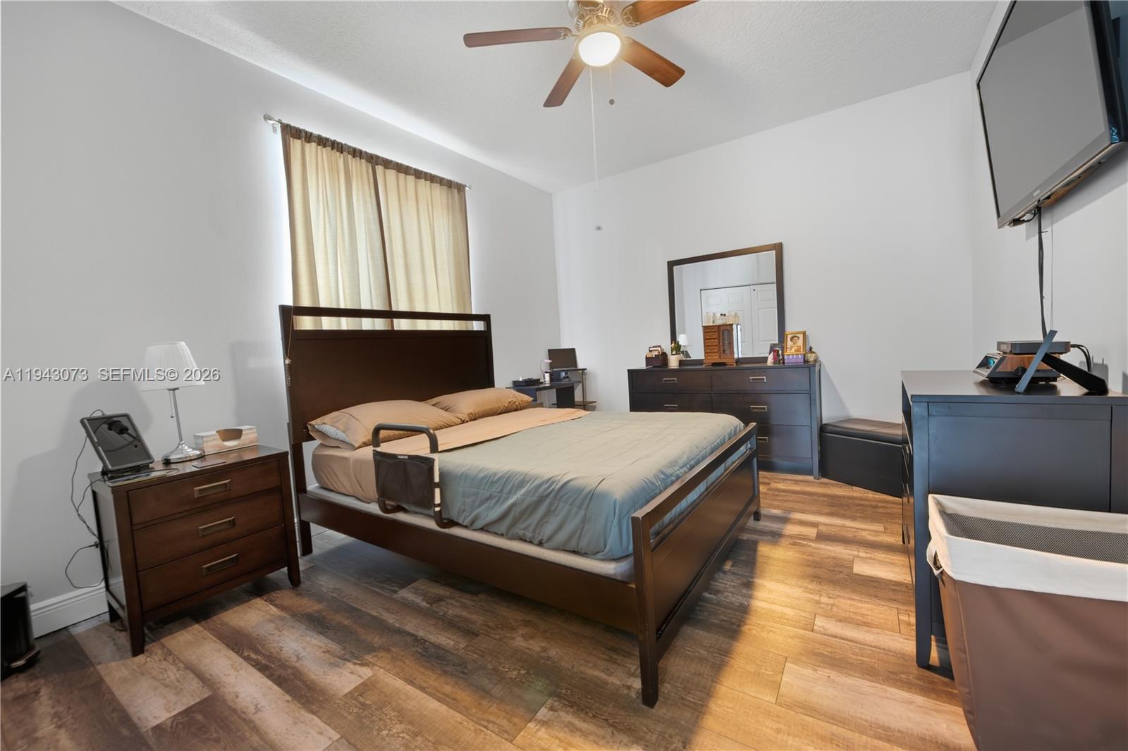 2225 NW 128th Ave Pembroke Pines, FL 33028