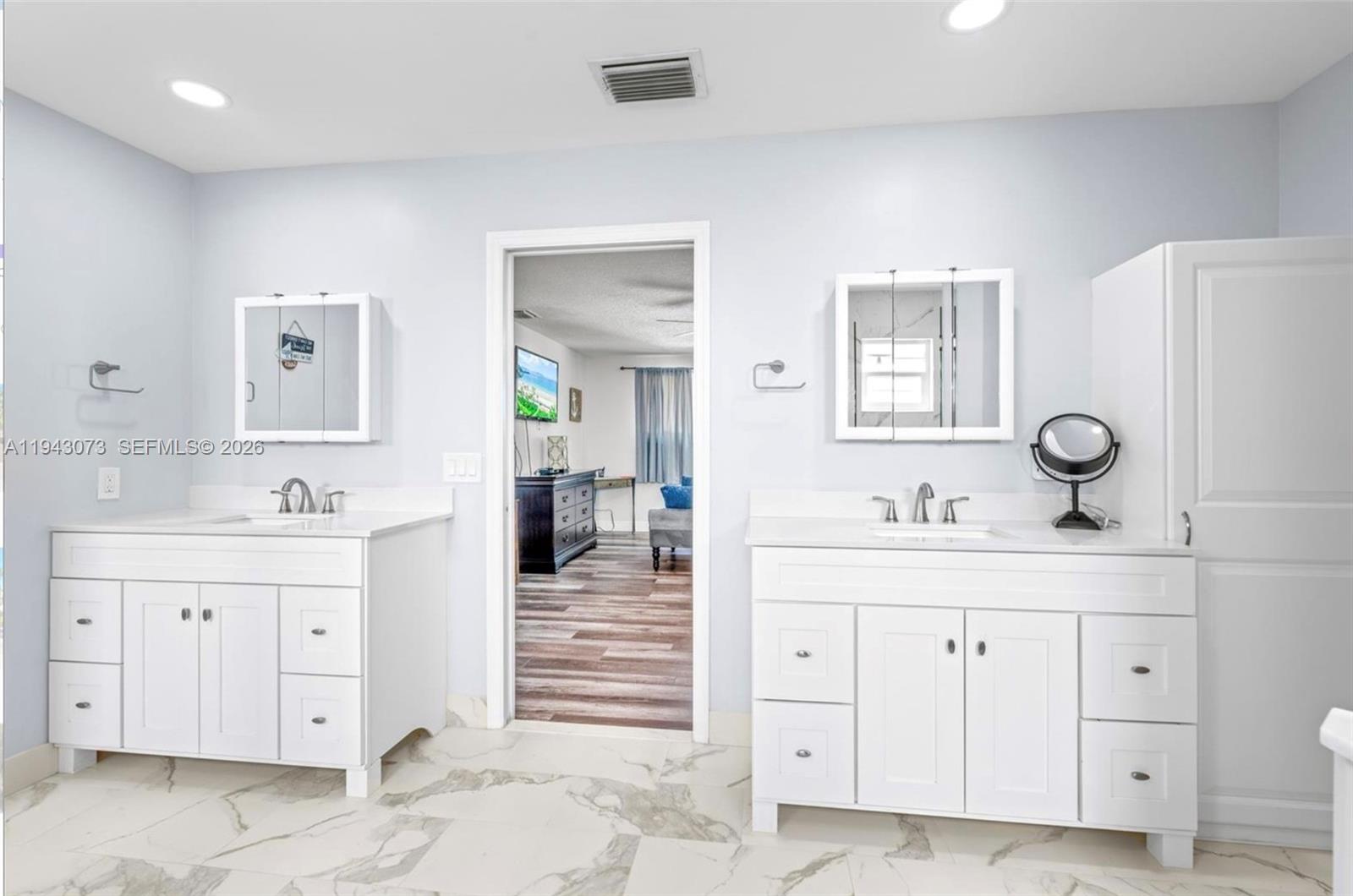 2225 NW 128th Ave Pembroke Pines, FL 33028