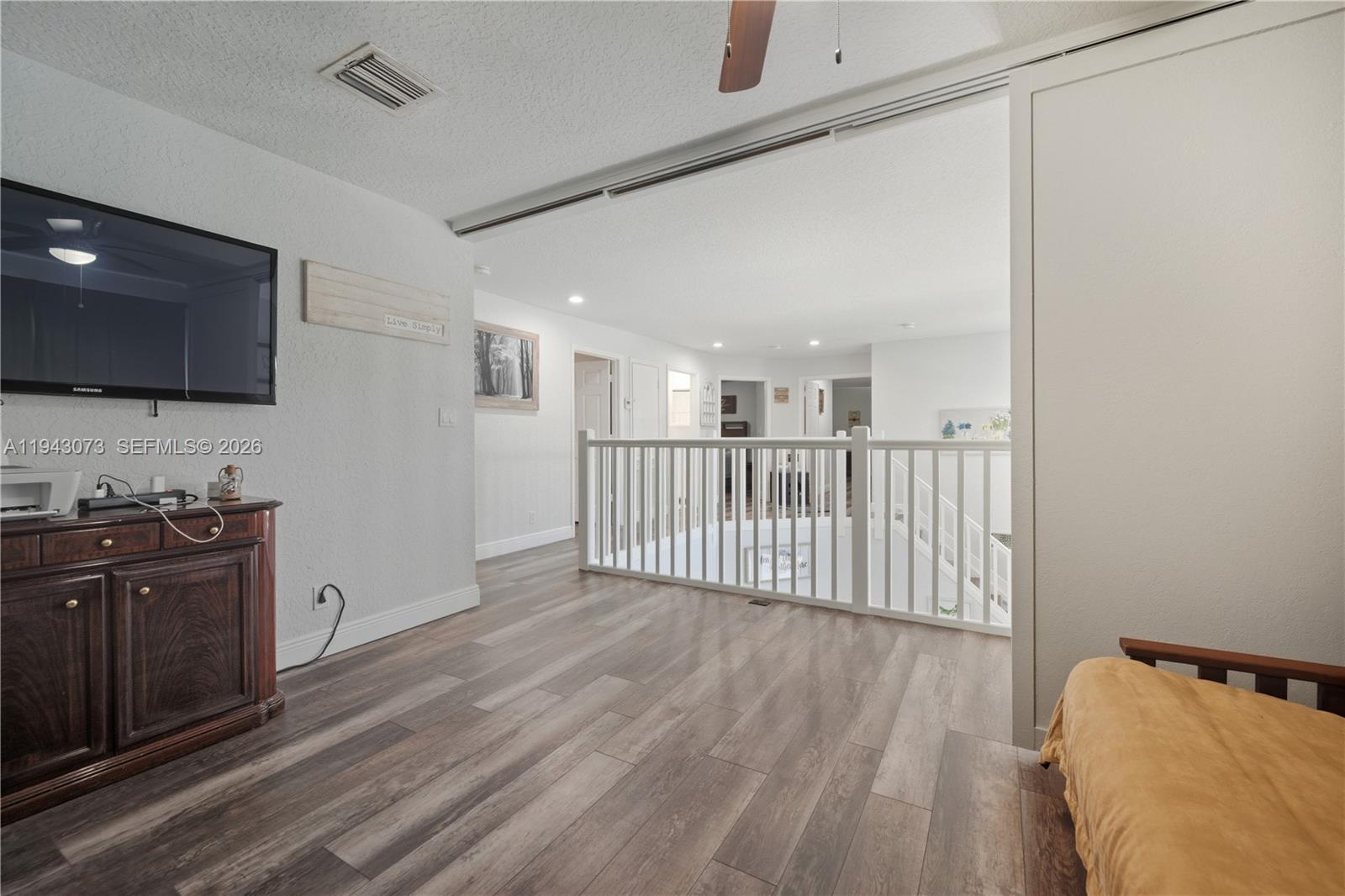 2225 NW 128th Ave Pembroke Pines, FL 33028