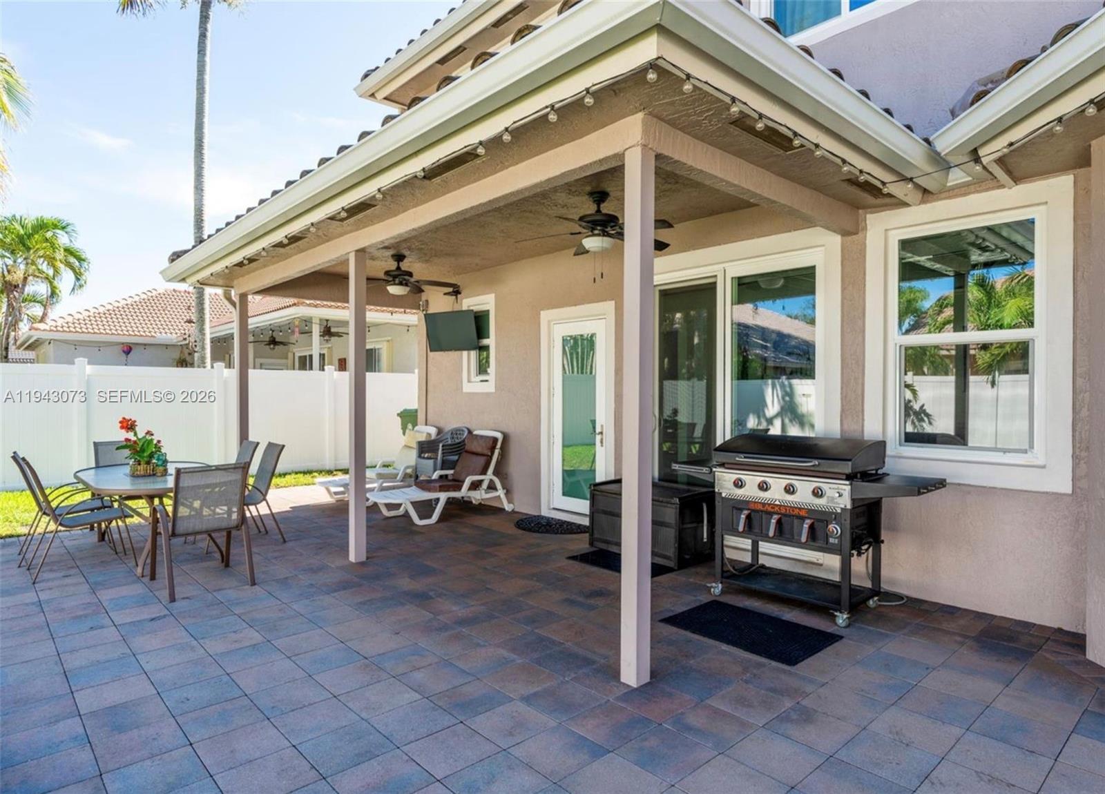 2225 NW 128th Ave Pembroke Pines, FL 33028